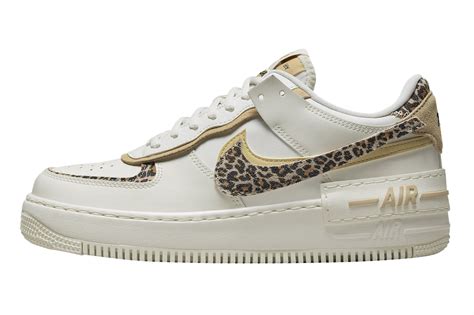 nike air force 1 authentic.